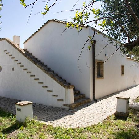Masseria Celentano Relais & Agriturismo سان سيفيرو المظهر الخارجي الصورة