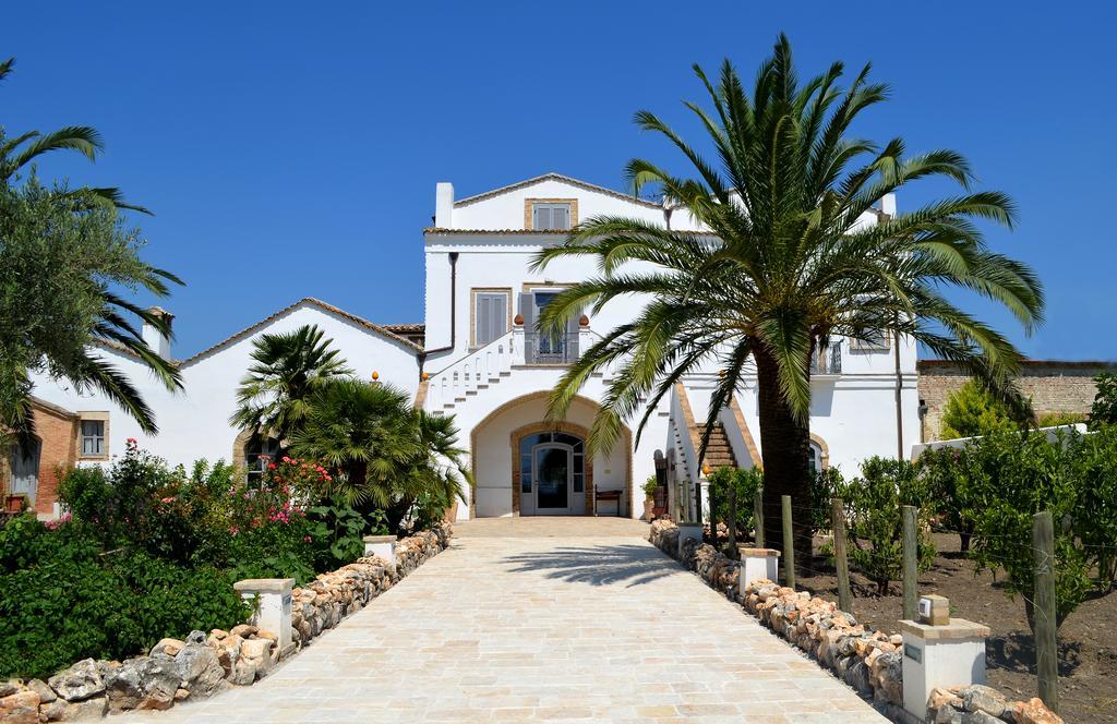Masseria Celentano Relais & Agriturismo سان سيفيرو الغرفة الصورة
